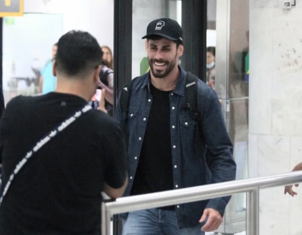 Cara de Sapato retorna ao Brasil às vésperas da final do BBB23 