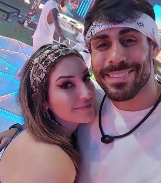 Quem são os 'docshoes', os fãs que podem fazer de Amanda a vencedora do reality?