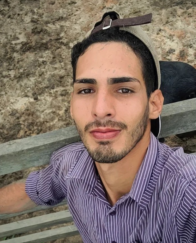 Perfil falso pede pix em nome de Agenor, 'pai' da capivara Filó