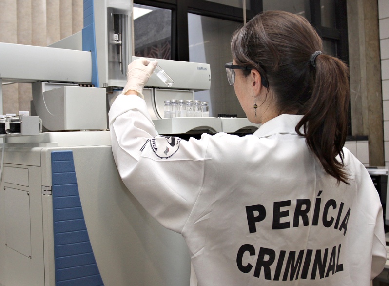 Condenados por crimes dolosos podem ter coleta obrigatória de DNA