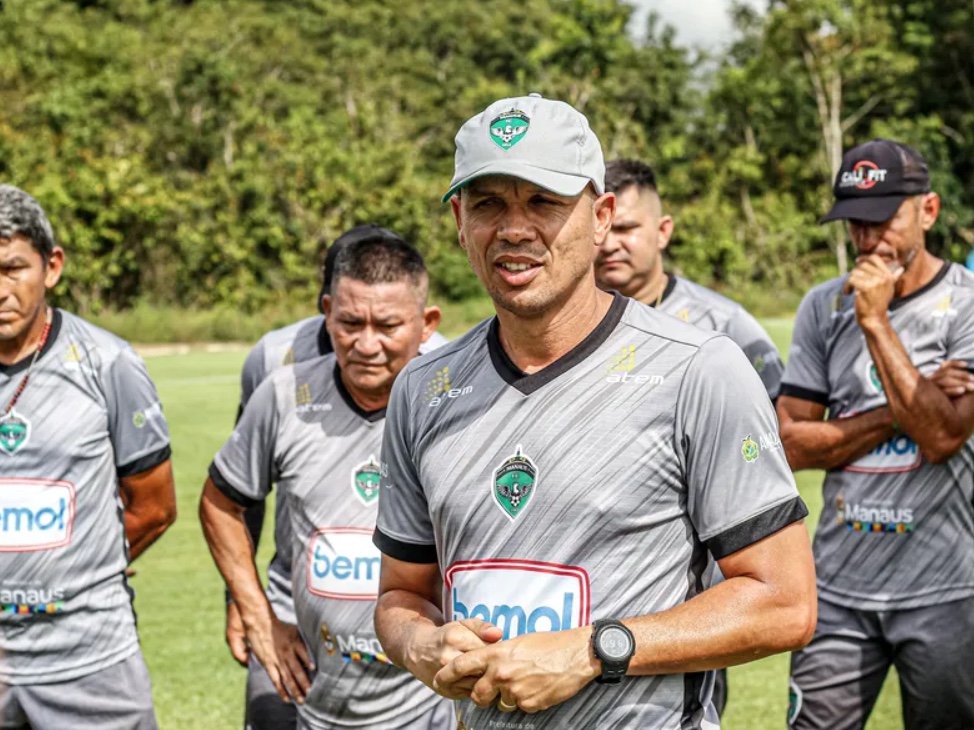 ‘Manaus entra muito forte’, diz técnico sobre duelo com o Náutico-PE