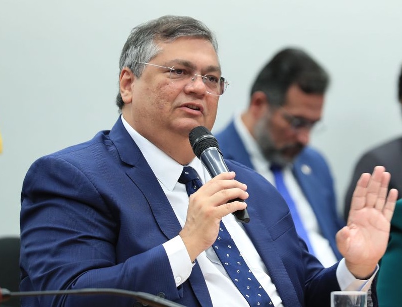 'Conspirar contra a saúde pública é corrupção gravíssima', diz Dino
