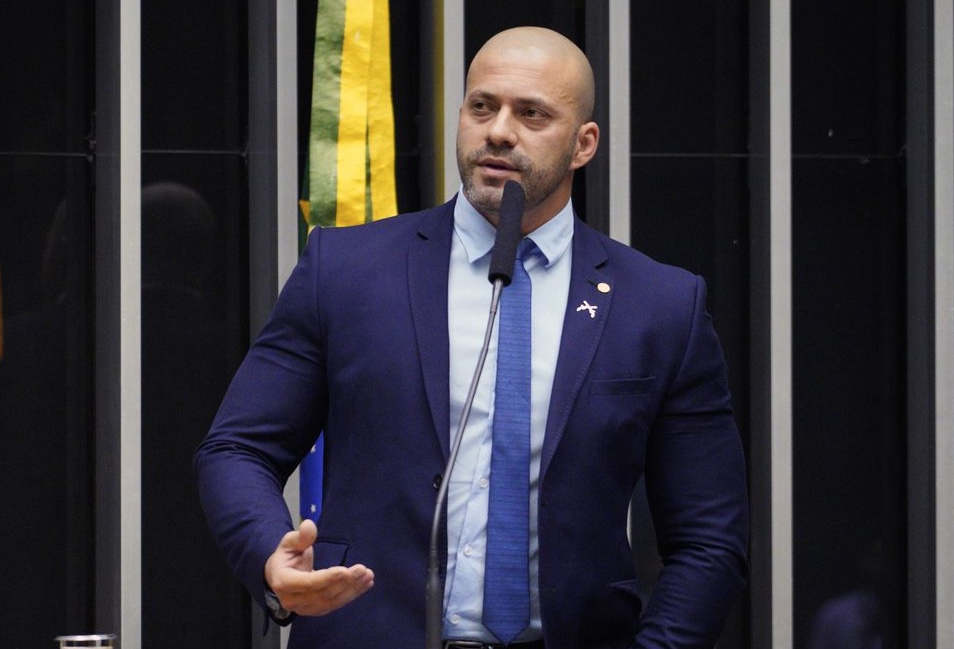 STF retoma julgamento que pode anular indulto a Daniel Silveira