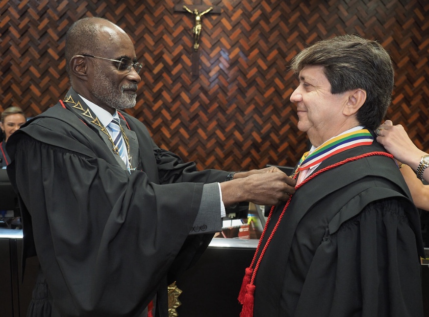 Alberto Bezerra de Melo é empossado novo desembargador do TRT-11