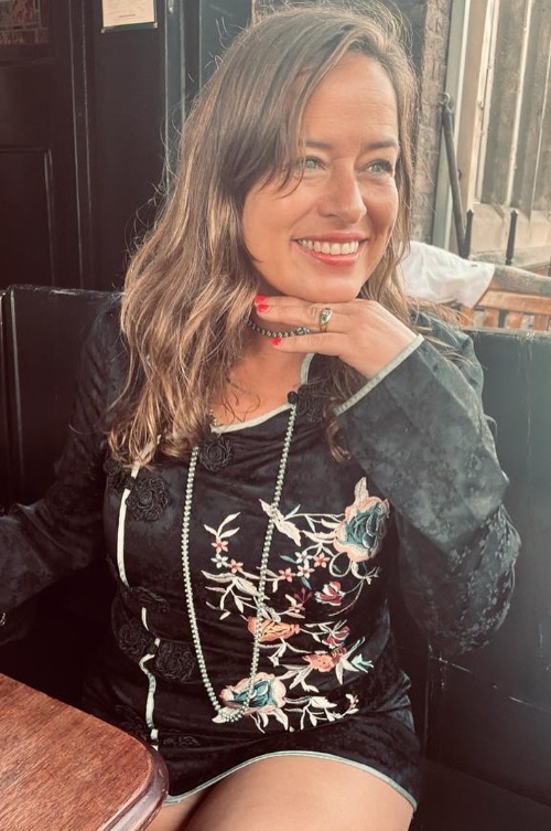 Filha de Mick Jagger é detida em Ibiza, diz jornal