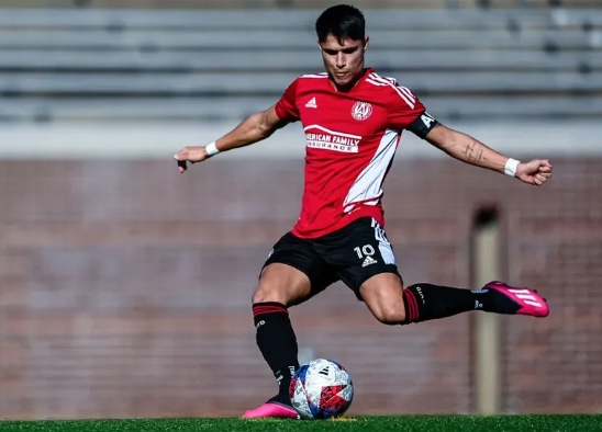 Flamengo negocia a contratação do atacante Luiz Araújo, ex-São Paulo