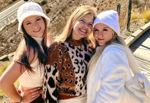 Filhas de Gugu chegam ao Brasil para defender mãe em disputa por herança 