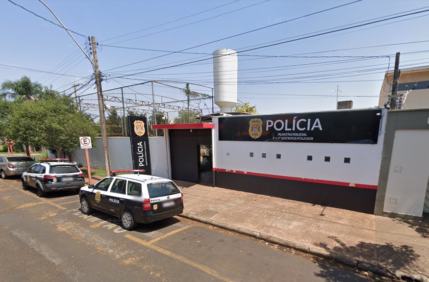 Pai flagra conhecido da família tentando estuprar filha de 6 anos