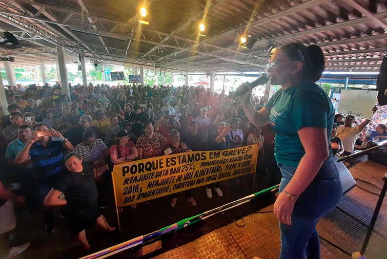 Professores rejeitam proposta do governo e mantêm greve no Amazonas