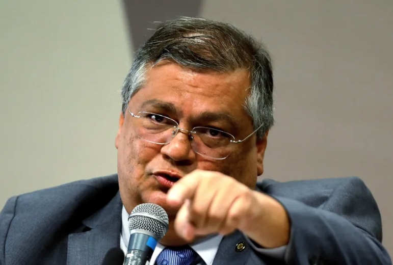 Governo estuda aplicar lei brasileira se espanhóis não agirem em caso Vinicius Jr., diz Dino