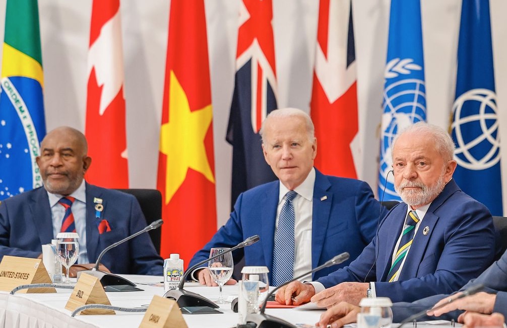 Lula retorna ao Brasil após extensa agenda no Japão