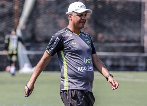 Campeão em 2020, Sidney Bento retorna ao comando do Clipper para a Série B