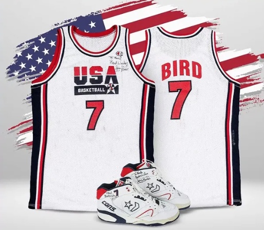 Karl Malone ganha R$ 25 milhões com leilão de peças do Dream Team