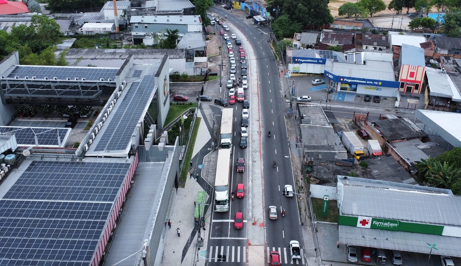 Obra de alargamento da avenida Efigênio Salles avança em Manaus