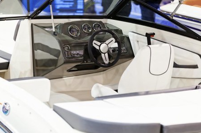 Casal deve ser indenizado após falecimento de filho em passeio de barco