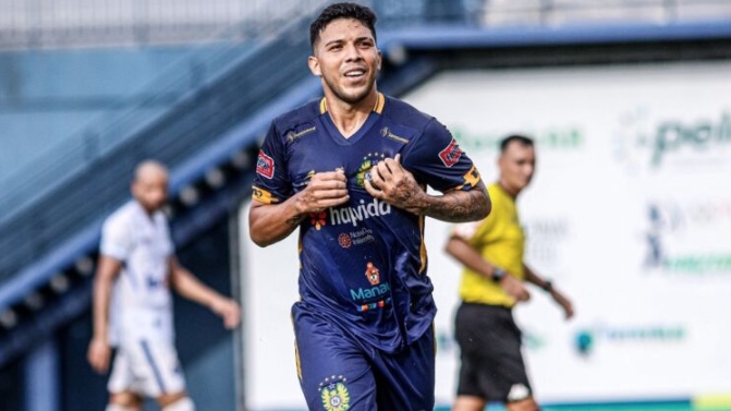 Iury Tanque celebra 1º gol pelo Nacional: 'Estou muito feliz'