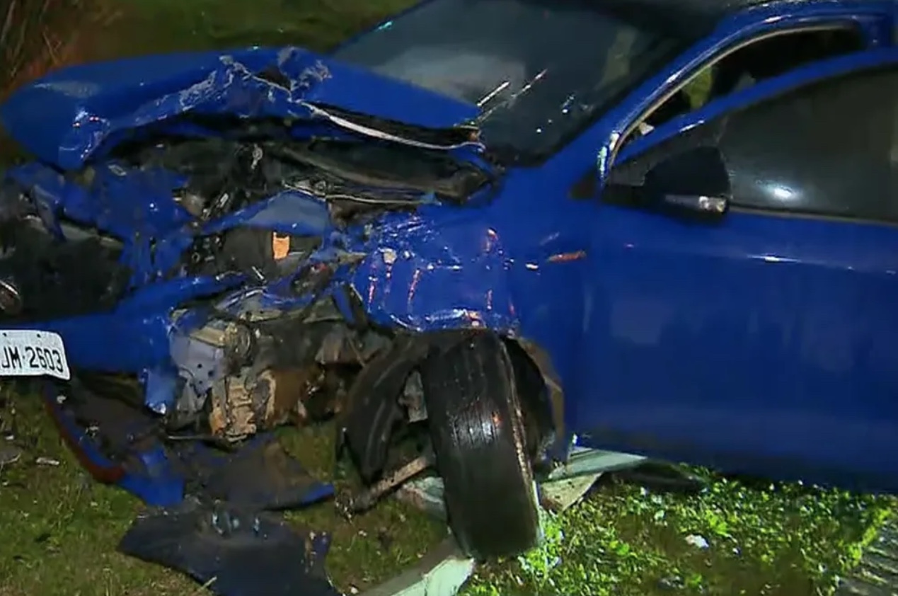 Acidente na Avenida das Torres deixa duas pessoas feridas