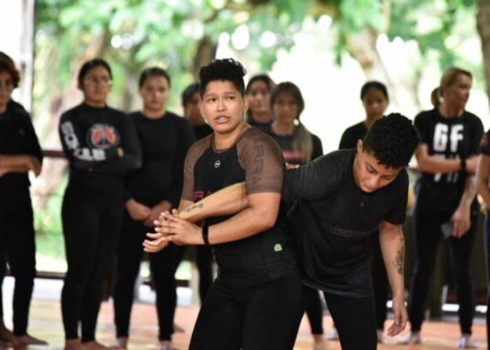 Vila Olímpica recebe 1º Workshop de Defesa Pessoal Feminina em Manaus