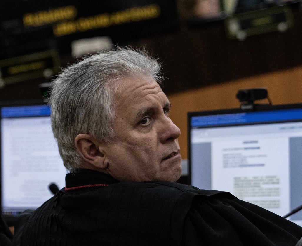 Desembargador aciona MP após ter terreno invadido por empresa em Manaus