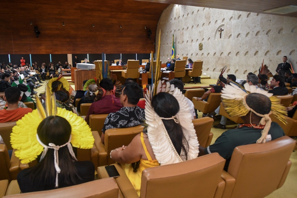 Moraes vota contra marco temporal, e André Mendonça pede vista e suspende ação no STF