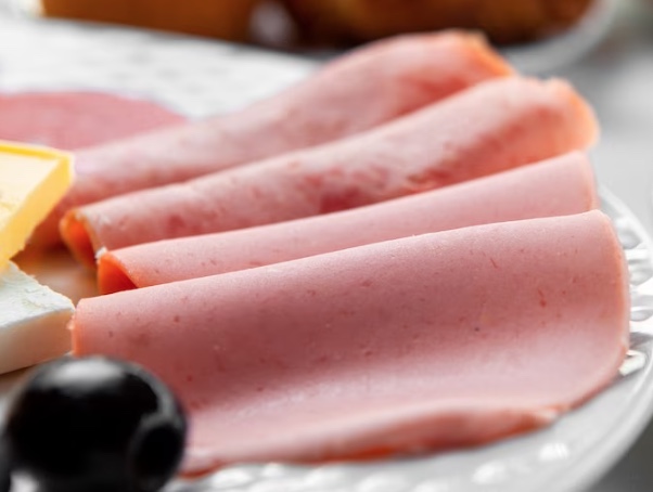 Do que é feita a mortadela? Veja o que dizem os especialistas