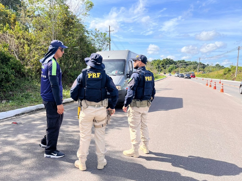 Arsepam e PRF realizam blitz contra transporte clandestino na BR-174
