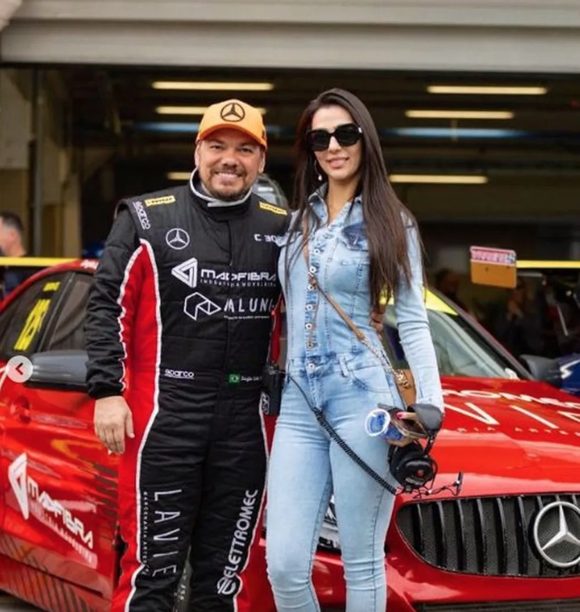 Erupções surgem pelo corpo de piloto e namorada e casal morre dias depois