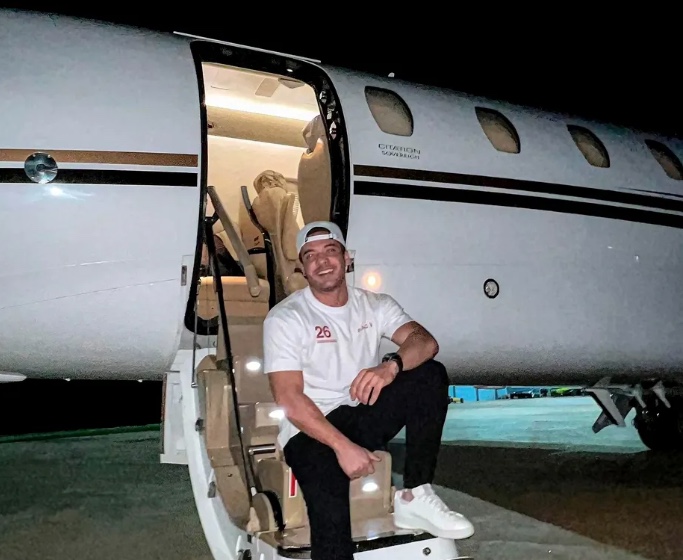 STJ suspende leilão de jatinho de Wesley Safadão envolvido em caso do Sheik dos Bitcoins