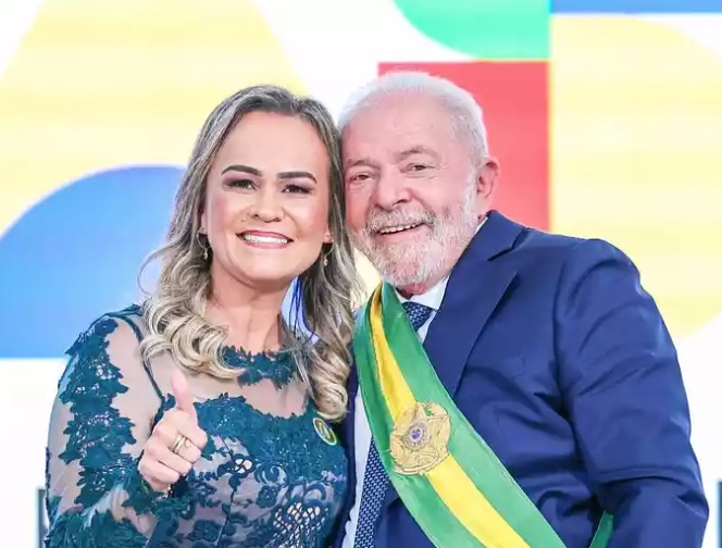 Daniela Carneiro fala com Lula e ganha sobrevida em ministério apesar de pressão