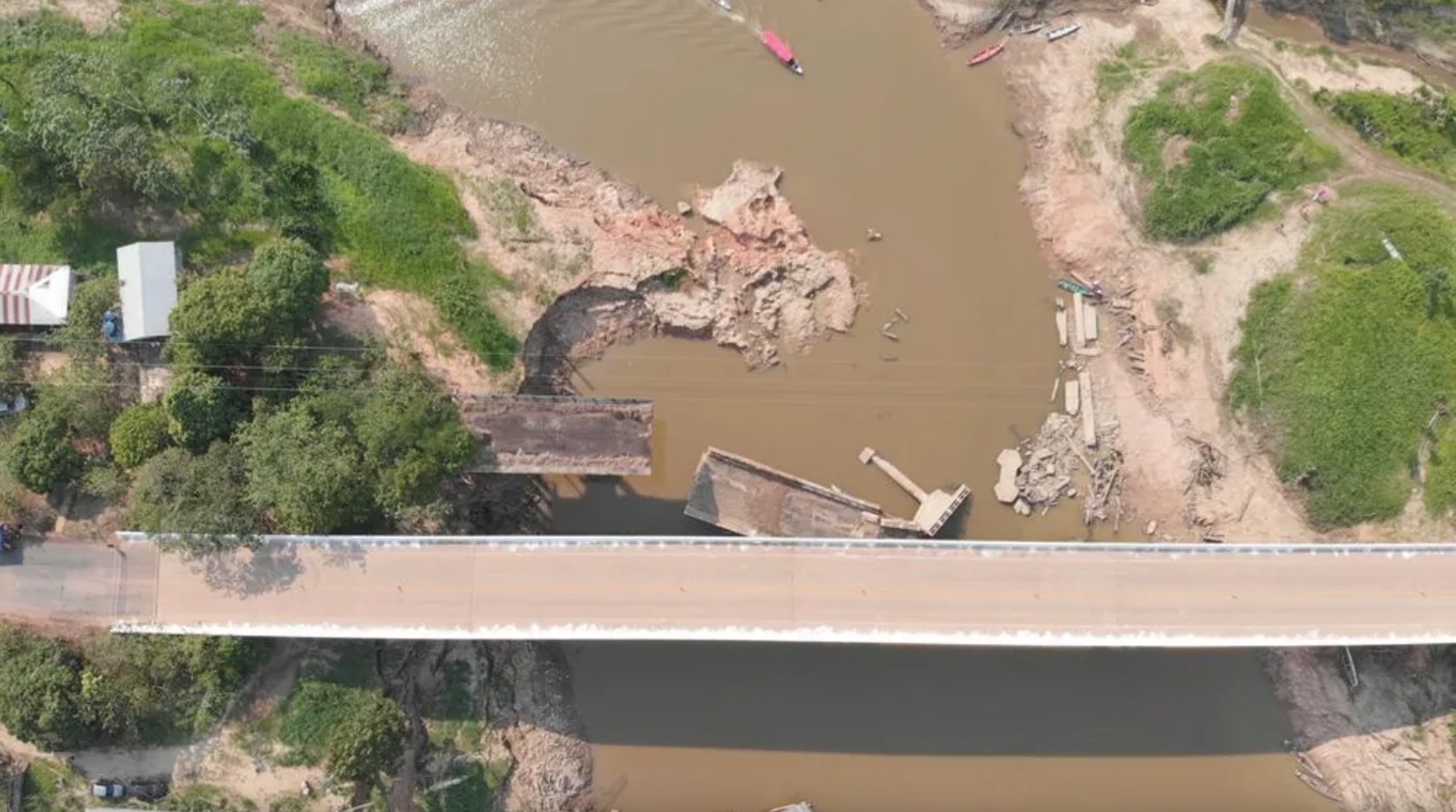 Obras onde pontes caíram na BR-319 só devem ser concluídas em 2024