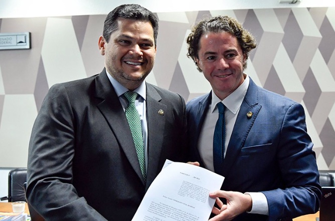 Alcolumbre confirma para quarta-feira sabatina de Zanin, indicado ao STF