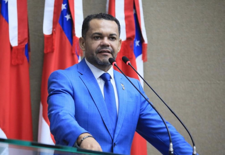 Deputado pede combate a ‘maus costumes criminosos’ de flanelinhas em Manaus