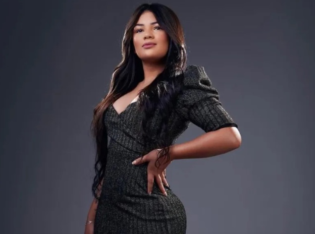 Cantora Vivi Araújo morre em acidente de carro aos 22 anos