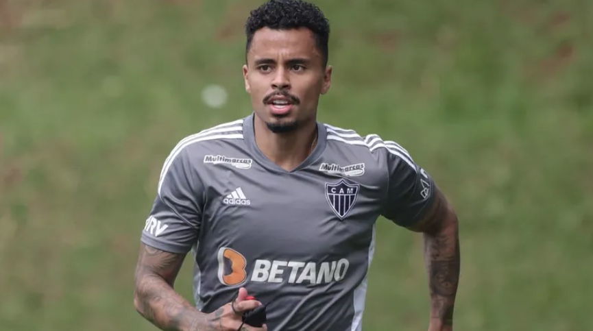 Diretor do Galo explica saída de Allan para Flamengo