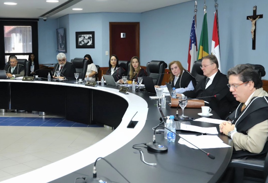 TCE multa em quase R$ 100 mil gestor do serviço de água e esgoto de Tefé