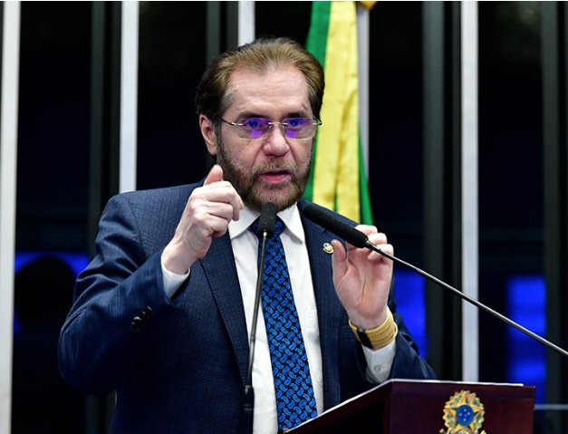 Plínio diz que nova diretoria da Petrobras vai gerar desemprego no Amazonas