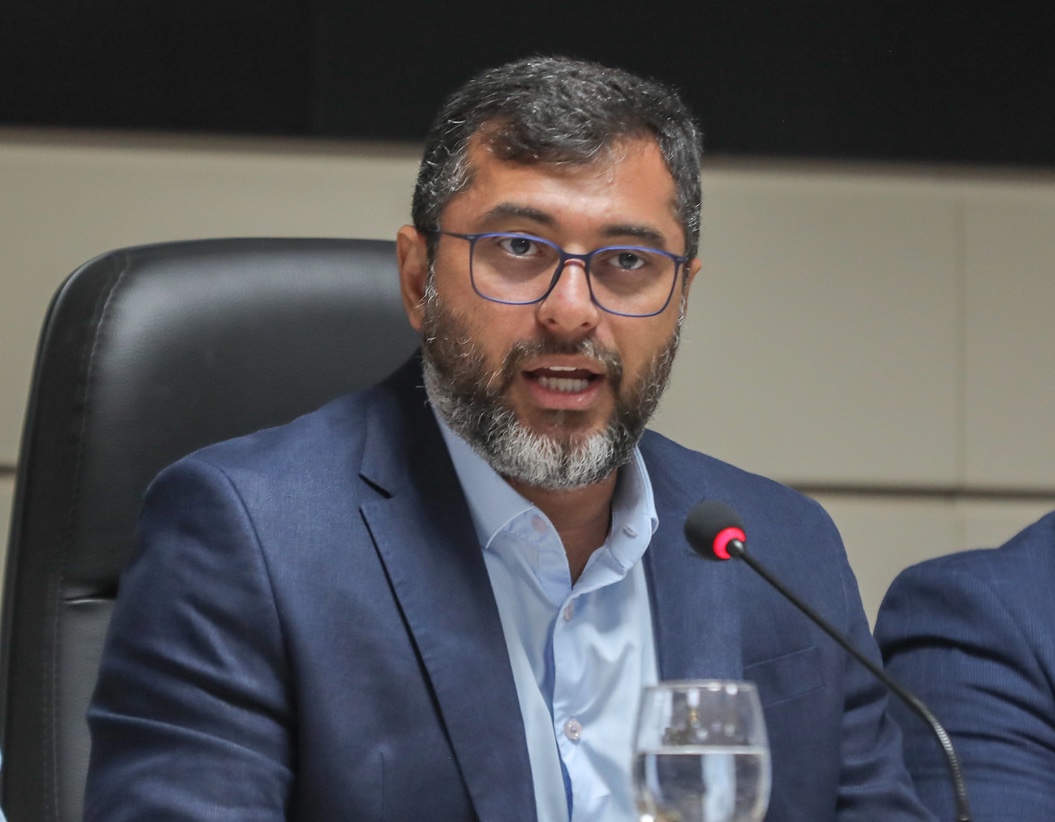 Wilson Lima sanciona lei que permite regularização de dívidas com o Estado