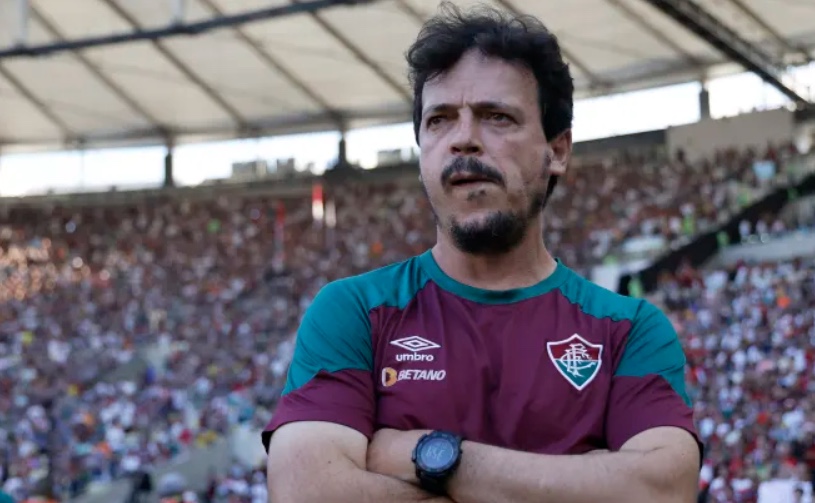 Diniz critica falta de critério da arbitragem após empate em Flu x Fla