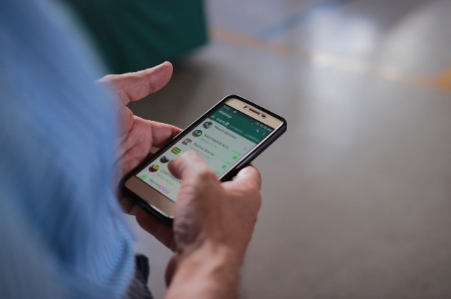 Vivo, Claro e Tim avaliam acabar com WhatsApp ilimitado no Brasil