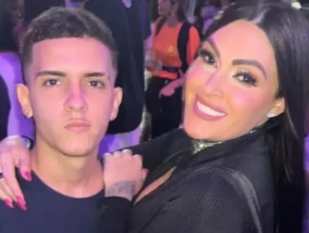 Irmão de 19 anos de influencer é executado a tiros na porta de casa 