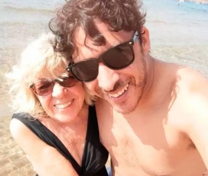 Idosa de 83 anos se separa de marido egípcio de 37 e o troca por gato