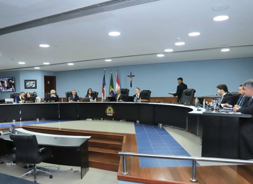 Ex-presidente da Câmara de Rio Preto da Eva é multado em R$ 2 milhões