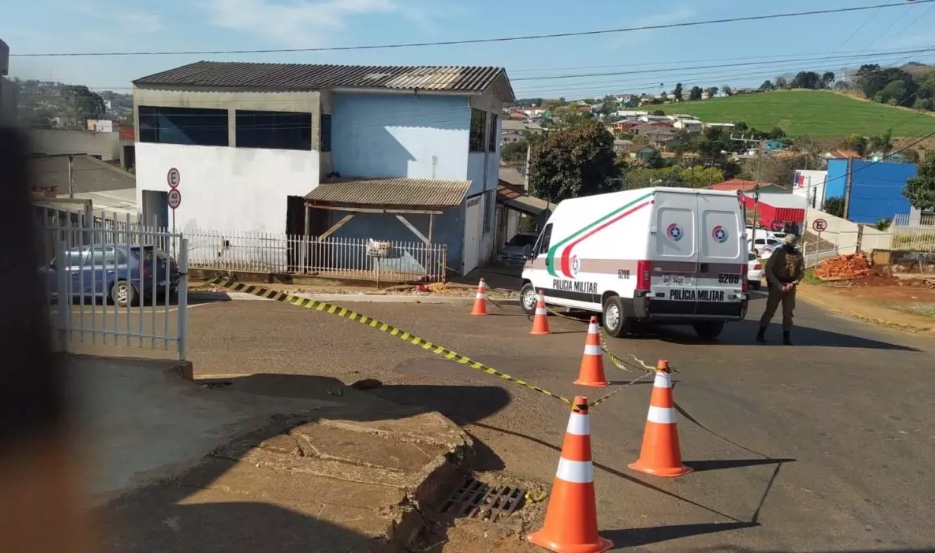 Homem é condenado por encomendar crime que resultou em tiro em bebê