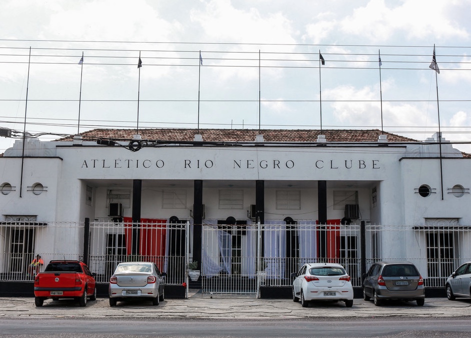 TRT11 aprova plano do Rio Negro Clube para evitar leilão da sede