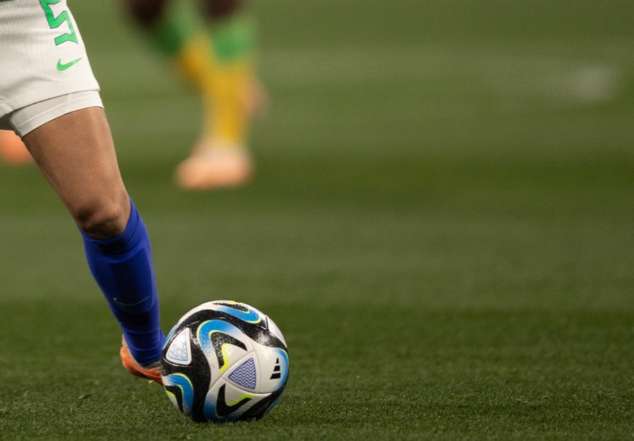 Bola da Copa 2023 tem sensor de movimento que mede força e direção do chute