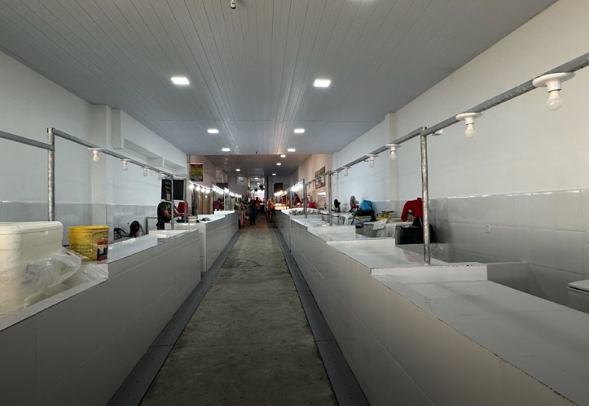 Manaus entrega feira do bairro Glória revitalizada e moderna