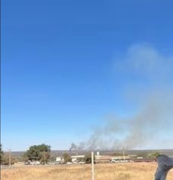 Helicóptero da Marinha cai em área militar em Goiás