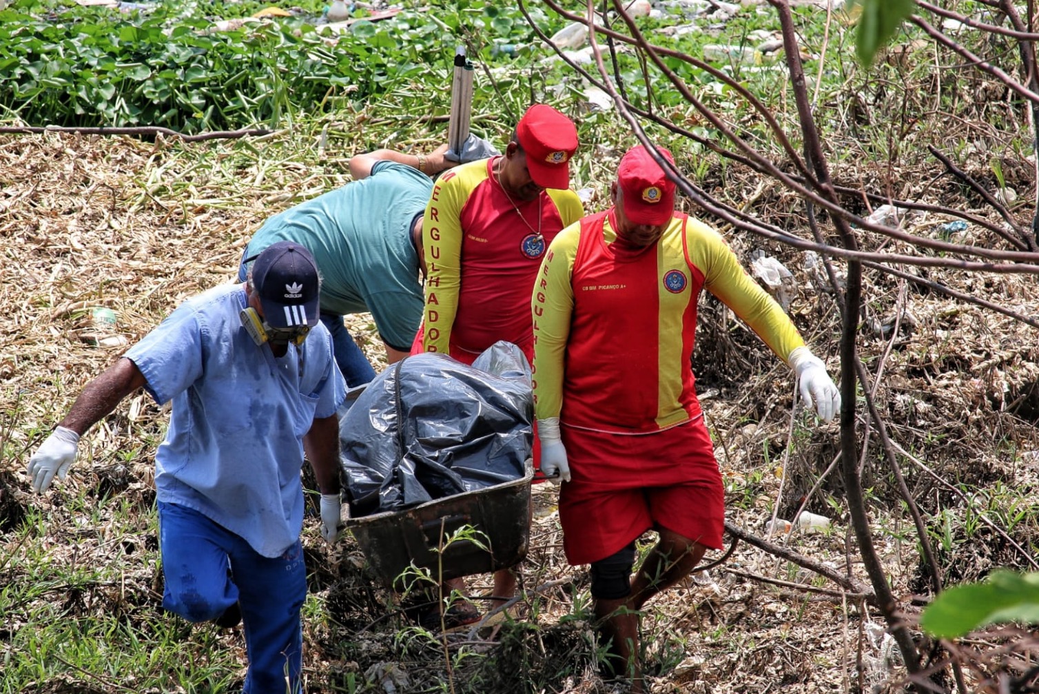 Suspeito de assalto é encontrado morto em igarapé de Manaus