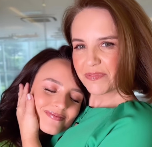 Larissa Manoela teve dente quebrado após levar tapão da mãe, diz colunista