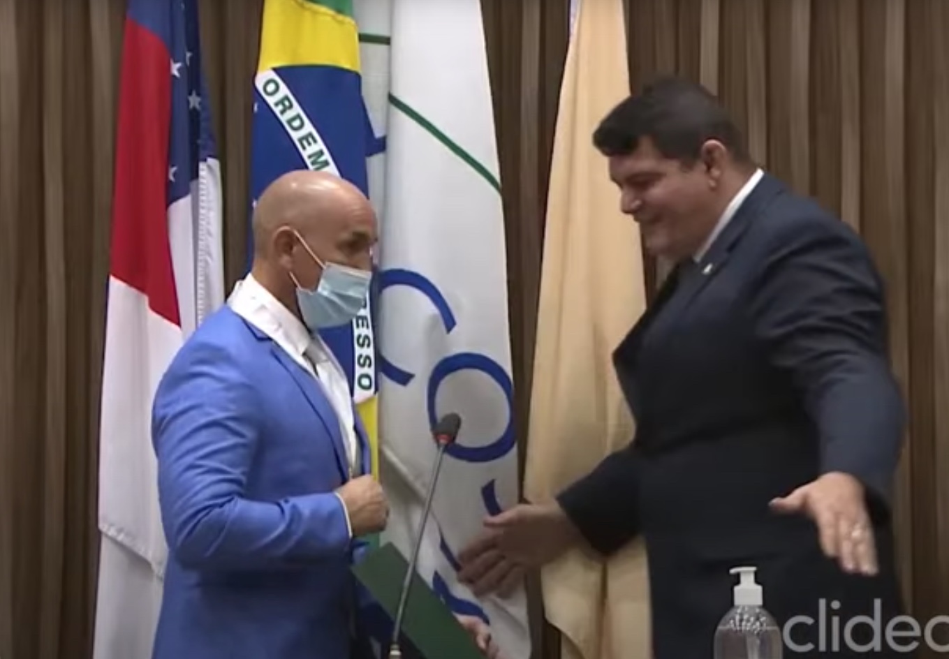 Policial civil que agrediu advogado tem medalha revogada pela CMM